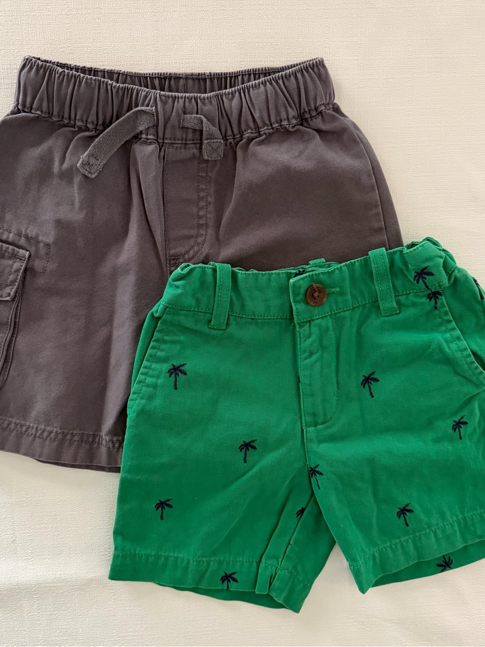 Hanna Andersson Green Palm-Embroidered & Gray Drawstring Kids Shorts Set